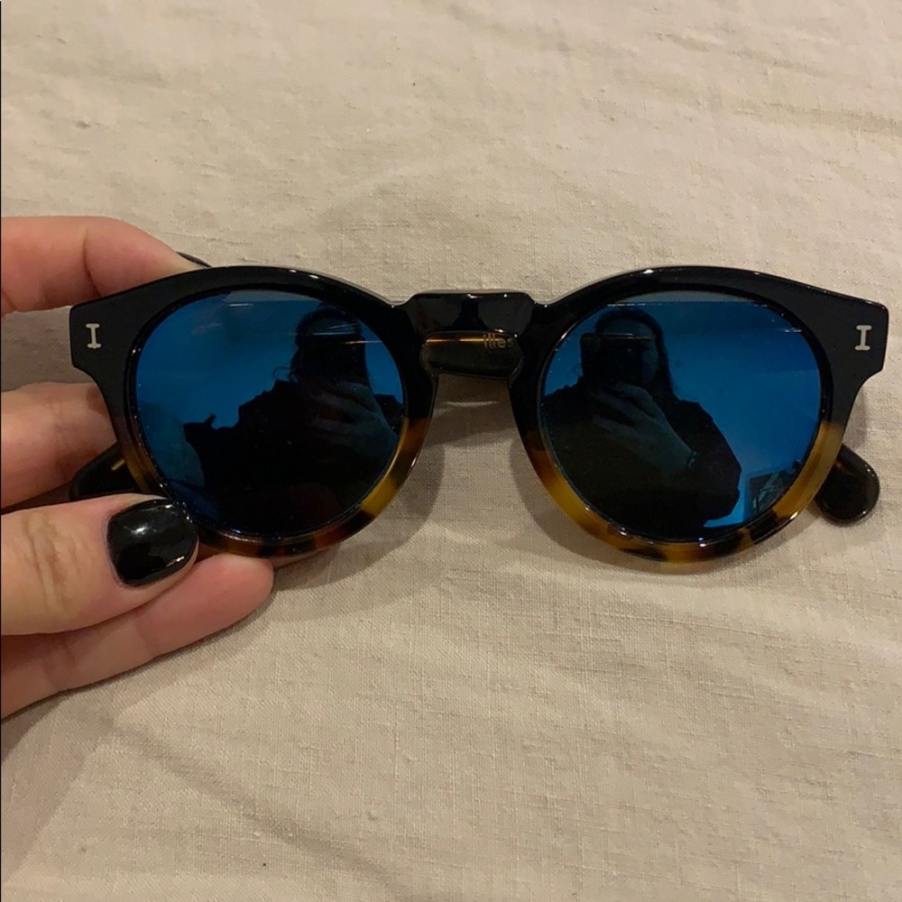 Illesteva tortoise blue lens sunglasses